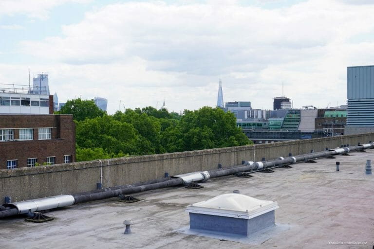 Shopping Centre with Rooftop Views image 96