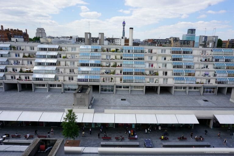 Shopping Centre with Rooftop Views image 105