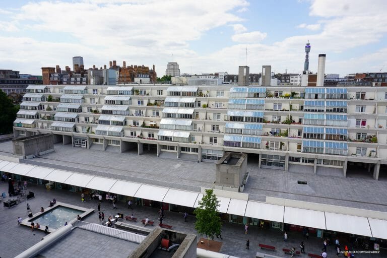 Shopping Centre with Rooftop Views image 108