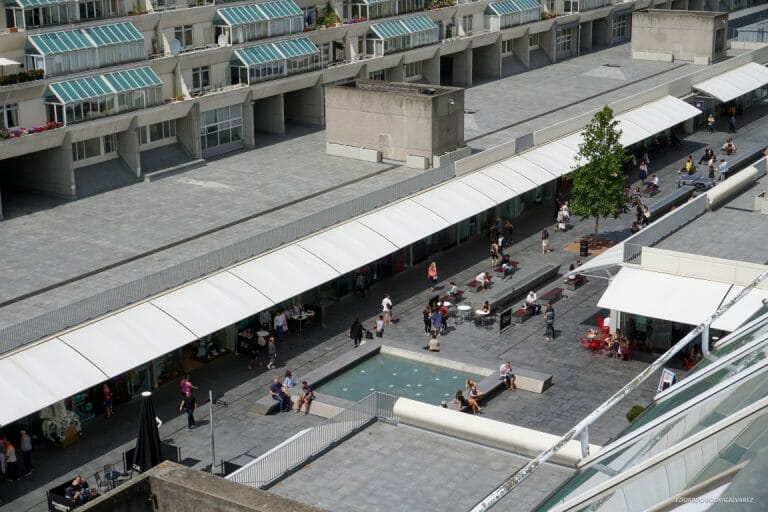 Shopping Centre with Rooftop Views image 4