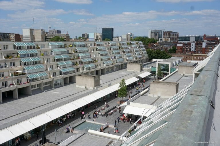 Shopping Centre with Rooftop Views image 5