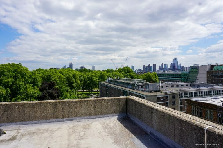 Shopping Centre with Rooftop Views image 67