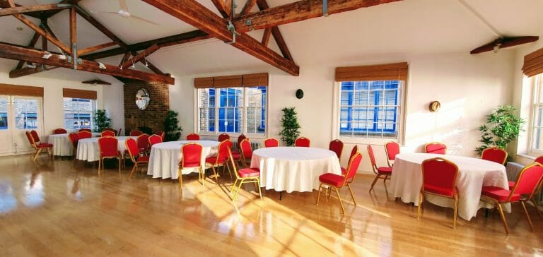 Shoreditch Style Loft image 5