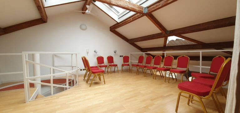 Shoreditch Style Loft image 3