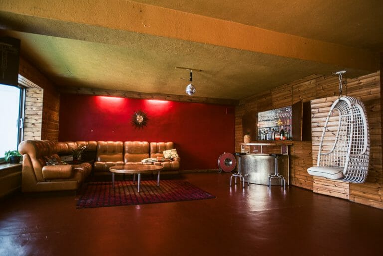 60’s / 70’s Film Friendly Home image 1