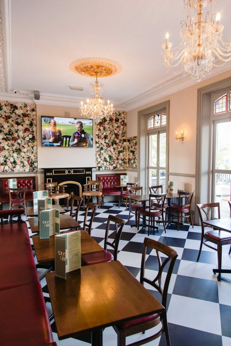 Battersea Pub image 3