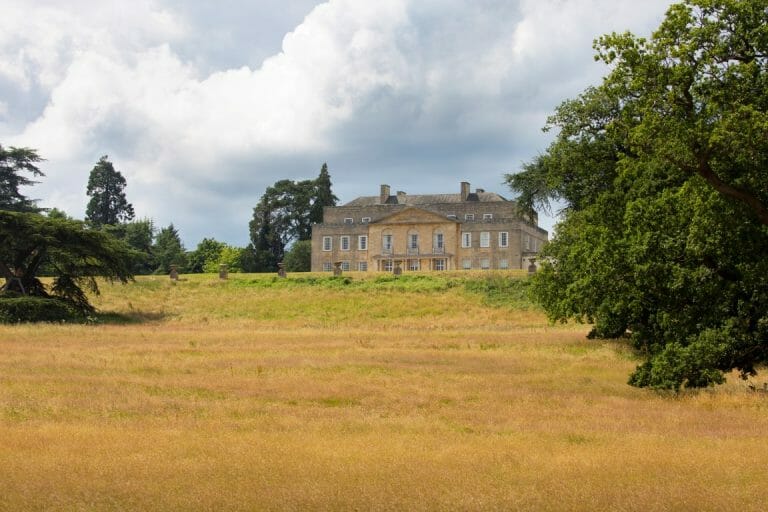Victorian Manor House image 3