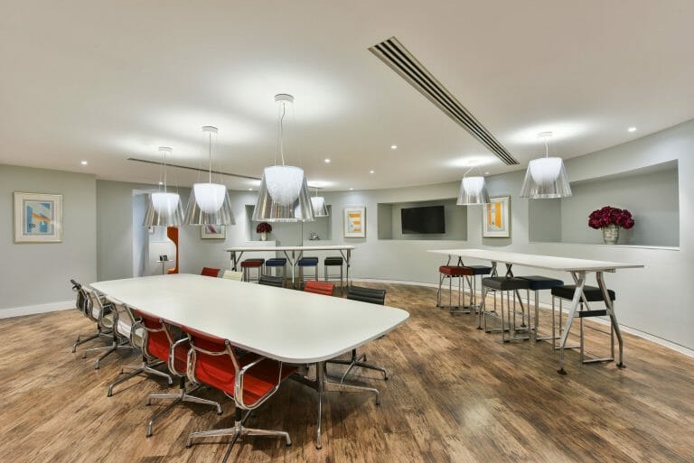 Period Offices in City of London image 13