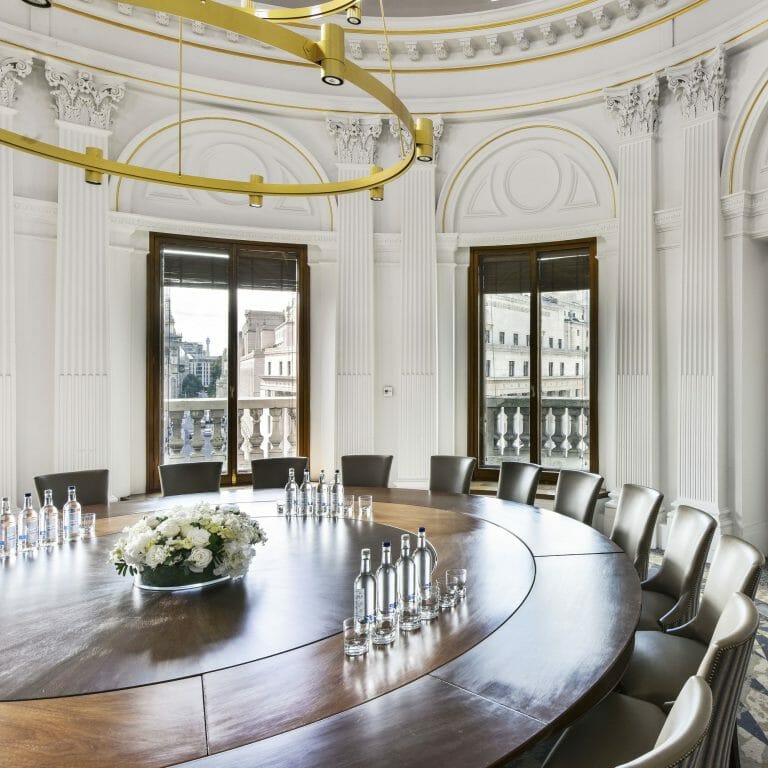 Period Offices in City of London image 8
