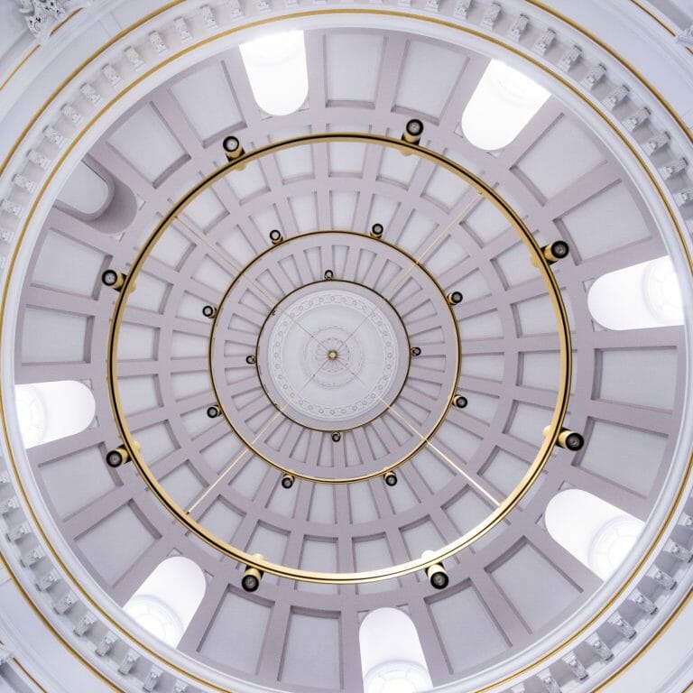 Period Offices in City of London image 9