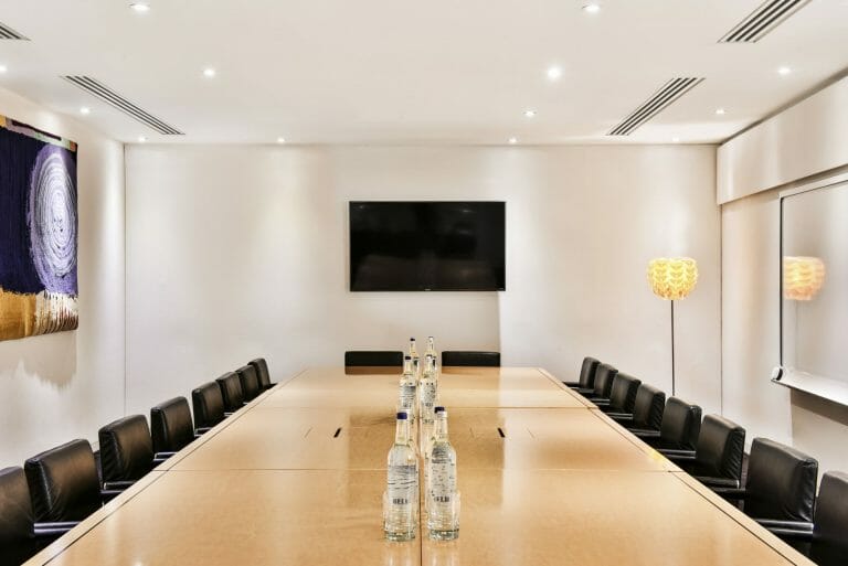Period Offices in City of London image 23