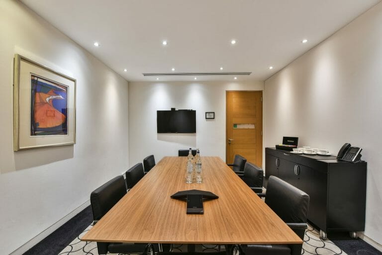 Period Offices in City of London image 24