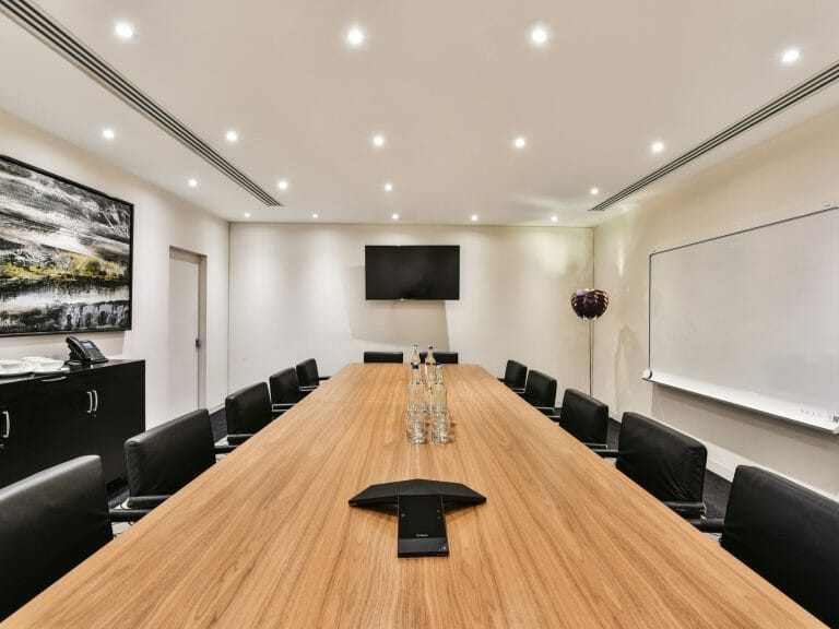 Period Offices in City of London image 26