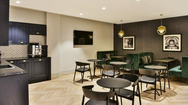 Contemporary Dressed Office image 5