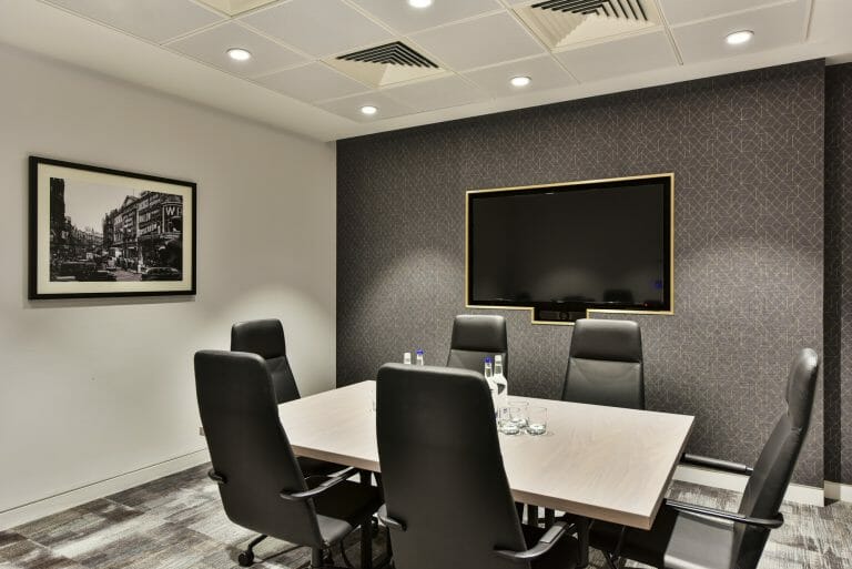 Contemporary Dressed Office image 4