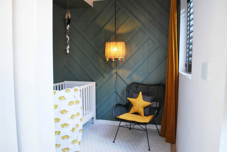 Detached Modern Home image 5