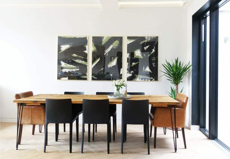 Detached Modern Home image 2