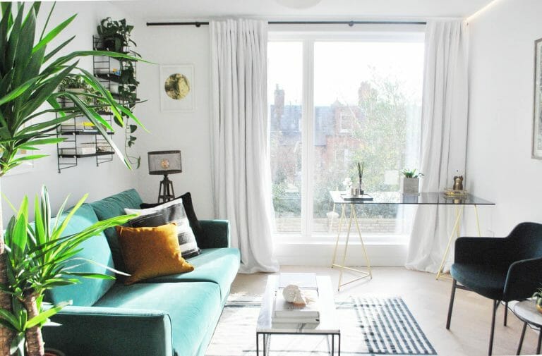 Detached Modern Home image 14