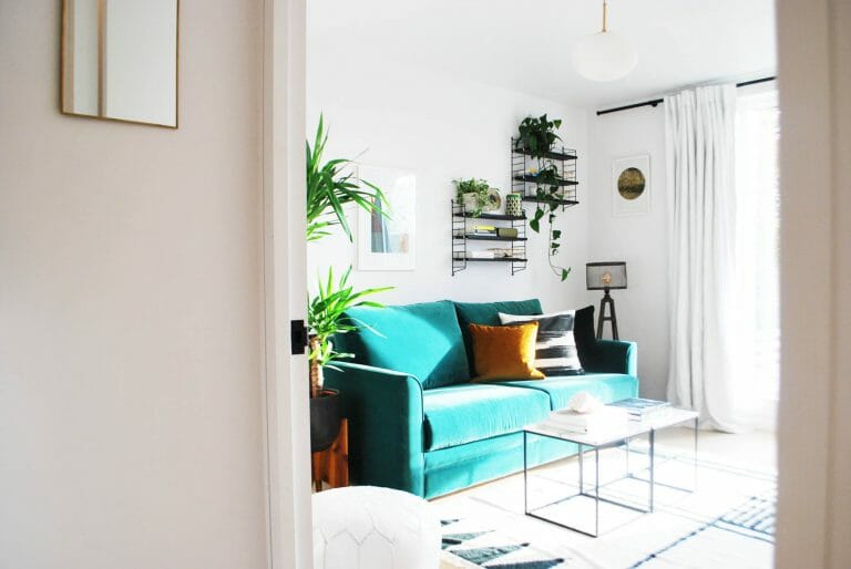 Detached Modern Home image 7