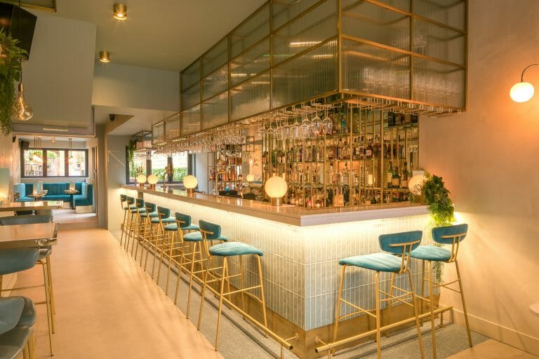 Modern Cocktail Bar image 1