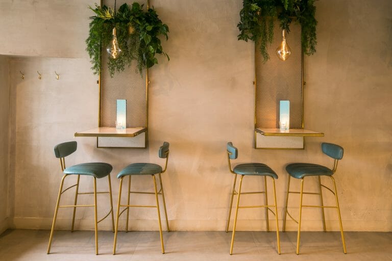 Modern Cocktail Bar image 3