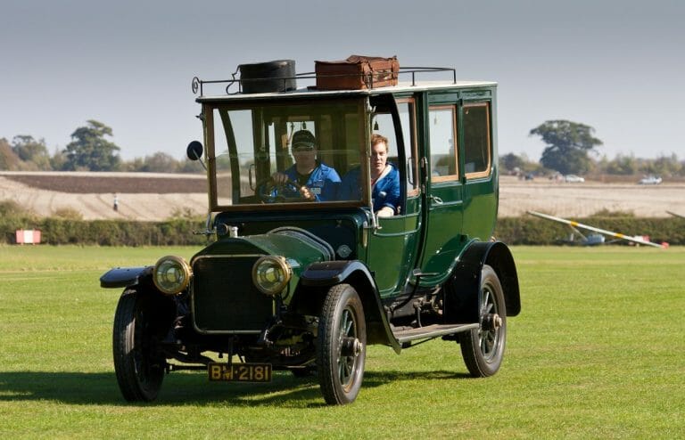 Country Estate & Air Hangars image 31