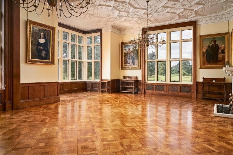 Country Estate & Air Hangars image 10