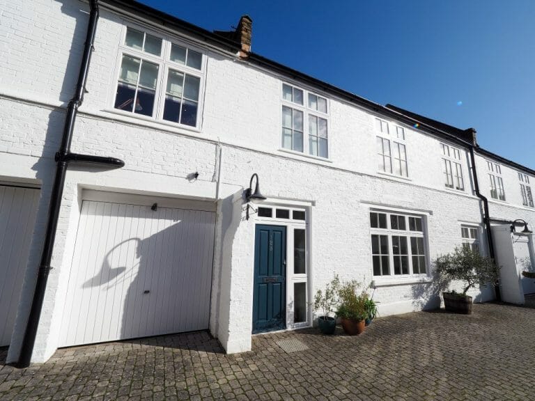 Clapham Mews image 21
