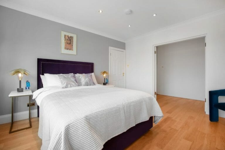 Hyde Park 5-bed image 12