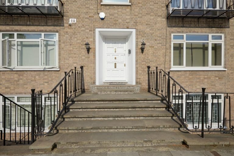 Hyde Park 5-bed image 14