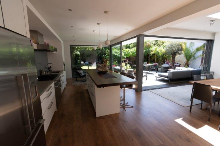 Large Family Home in Kingston image 9