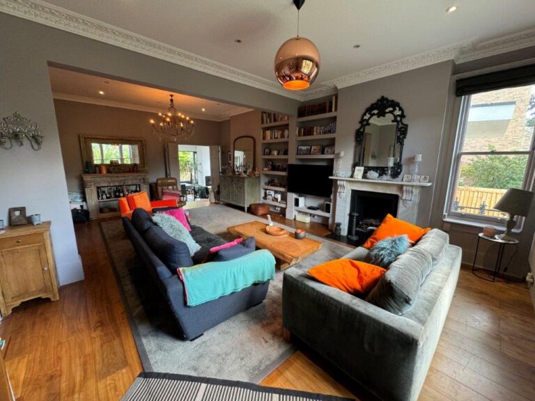 Large Family Home in Kingston image 21