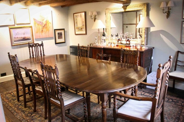 Hampshire Farmhouse image 16