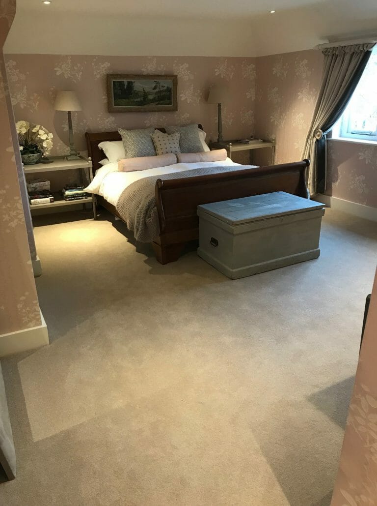 Hampshire Farmhouse image 25