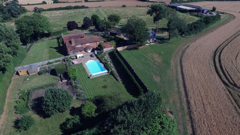 Hampshire Farmhouse image 37