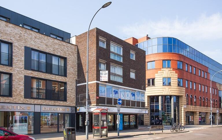 Serviced and Vacant Offices Located in West London image 10