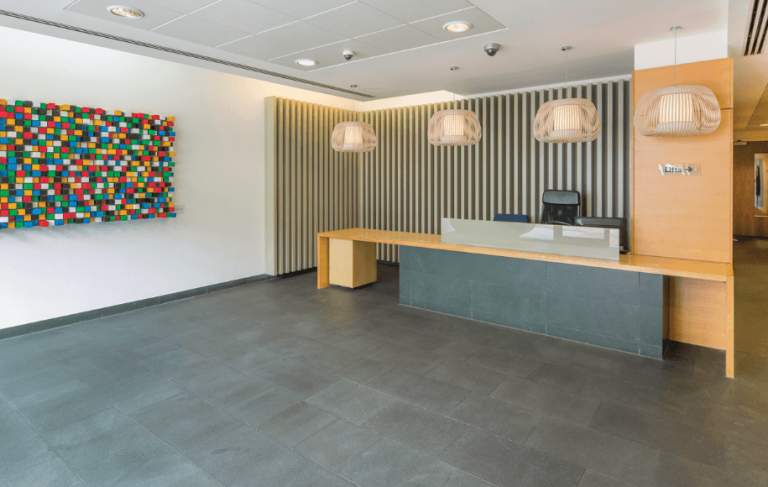 Contemporary East London Office image 10