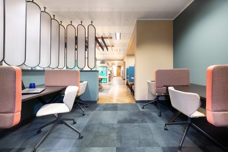 Modern Dressed City Office image 11