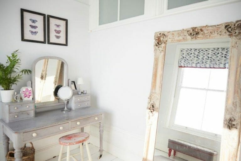 Parisian Style Regency Villa image 38