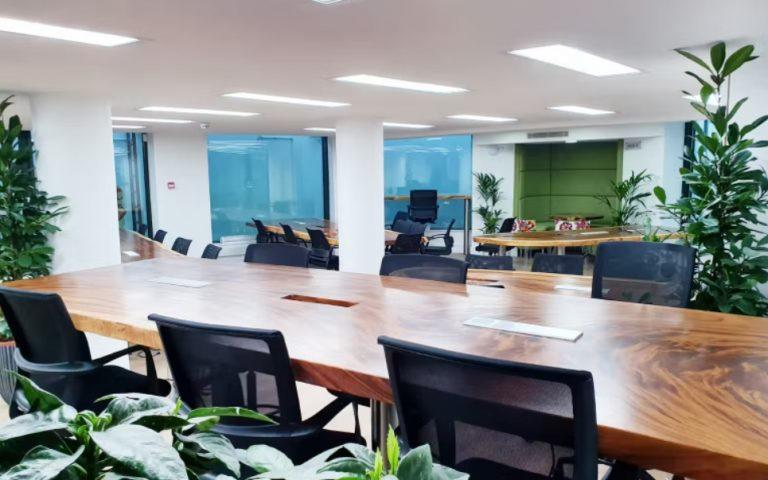 Modern Office Space image 16