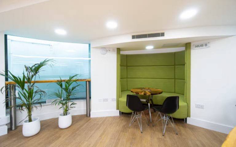 Modern Office Space image 24