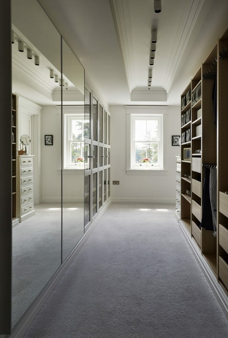 American Style Mansion image 32