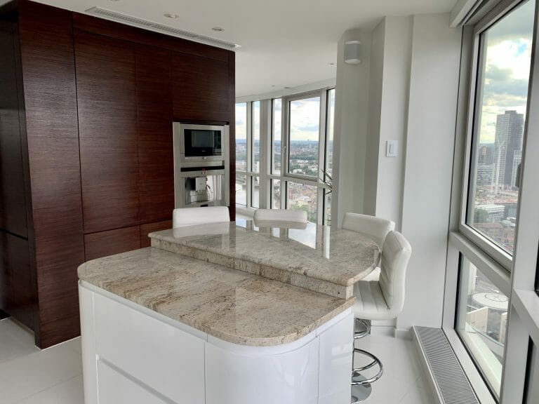 Luxury Canary Wharf Penthouse image 10