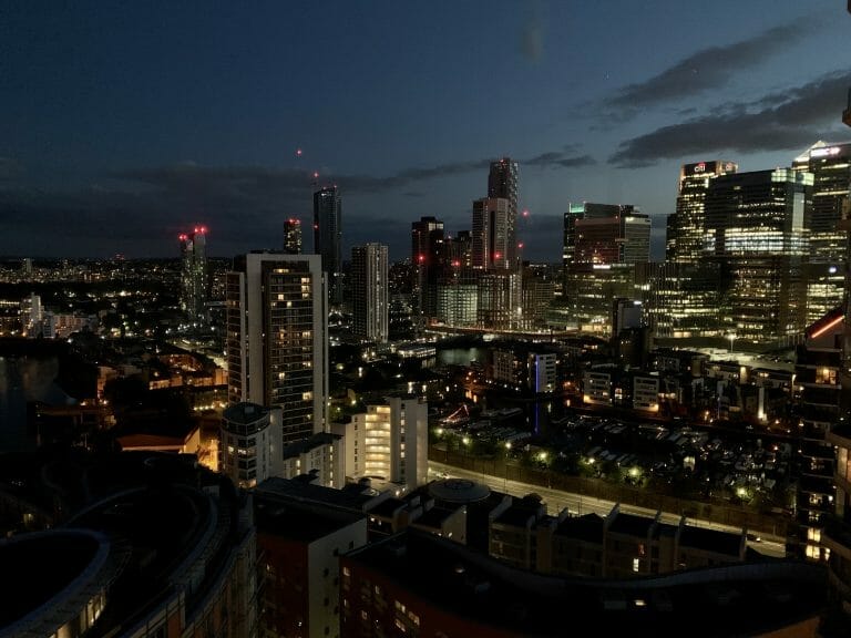 Luxury Canary Wharf Penthouse image 2