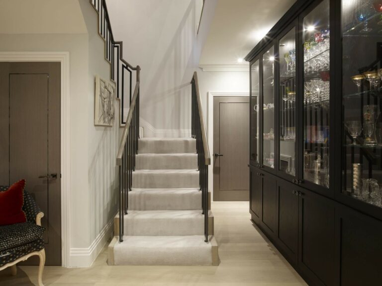 Luxurious Modern Town House image 50