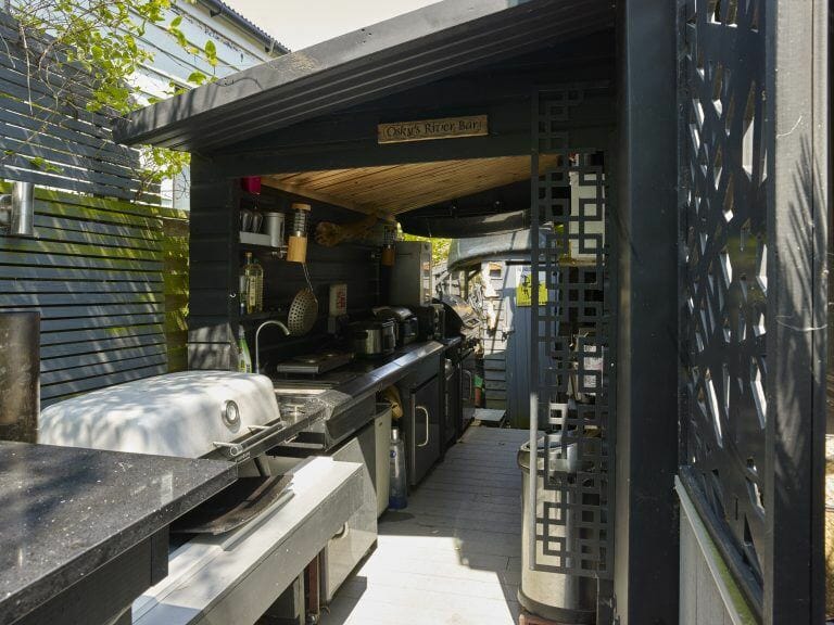 Stylish Riverfront Home image 18