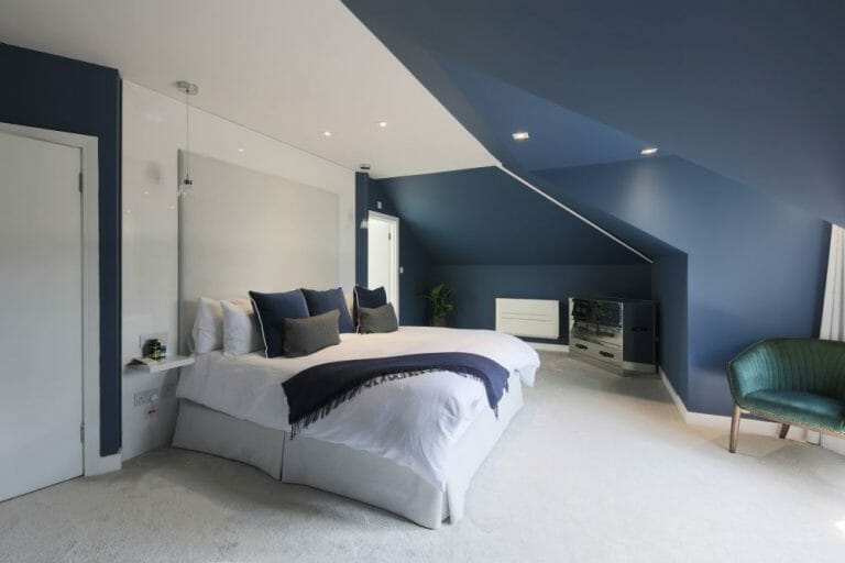 Large Modern Home image 6