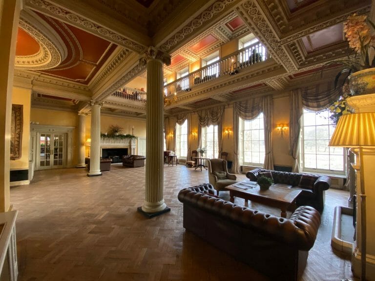 Georgian Mansion in Surrey image 3