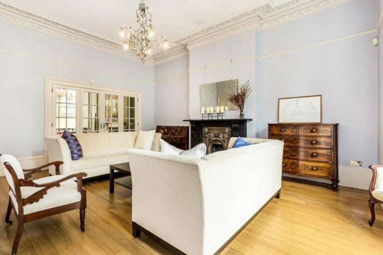 Grand Victorian House image 4