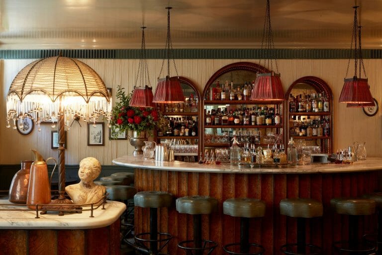 Champagne Bar and Hotel Suite image 1